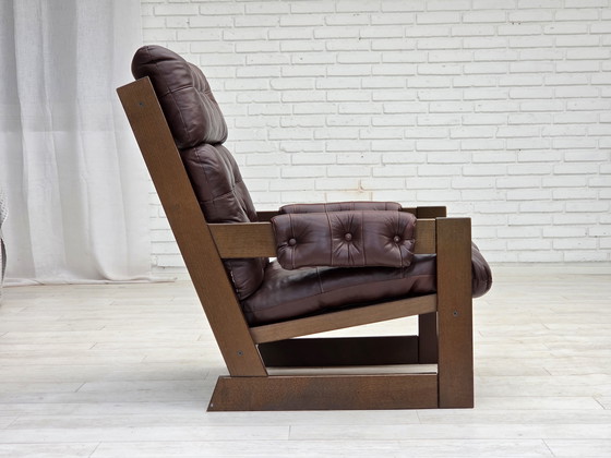 Image 1 of 1970, Scandinavische fauteuil met hoge rugleuning, bruin meubelleder, donker beukenhout.
