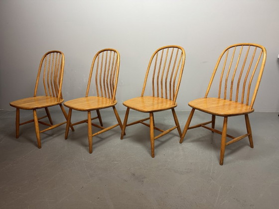 Image 1 of Set of 4 Mid-Century Design Spindle Back Dining Chairs by Bengt Akerblom & Gunnar Eklöf for Nässjö Stolfabrik, Sweden 1950s.