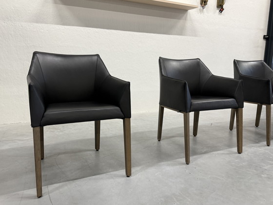 Image 1 of 4 Chaise de salle à manger Leolux Pyrite en cuir noir