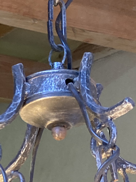 Image 1 of Imponente lampadario in stile brutalista, ispirato a Marcello Fantoni, risalente agli anni '60.