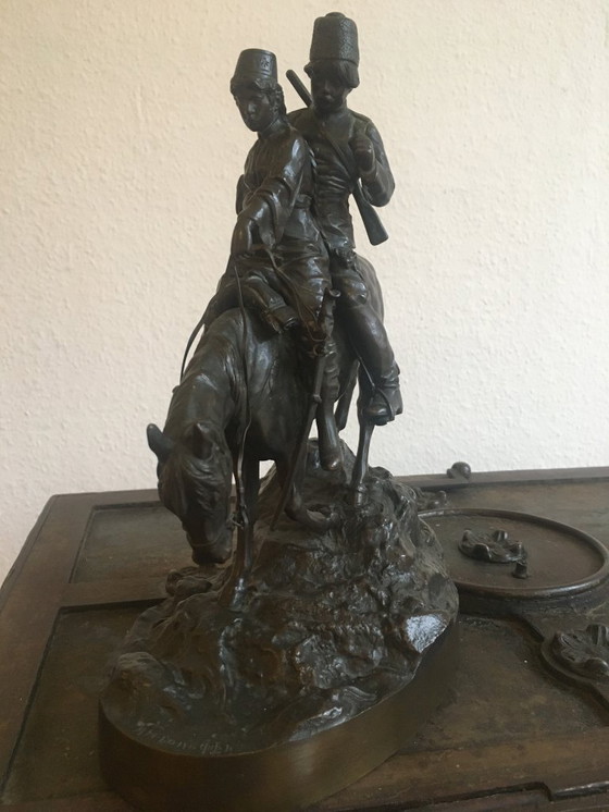 Image 1 of "Das Kosakenpaar" von Albert Moritz Wolff (Bronzefigur, signiert)