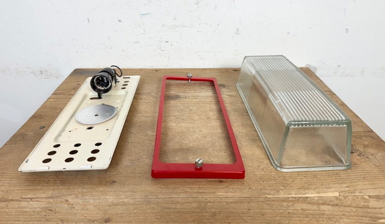 Image 1 of Applique industriale rossa vintage di Elektrosvit, anni '70