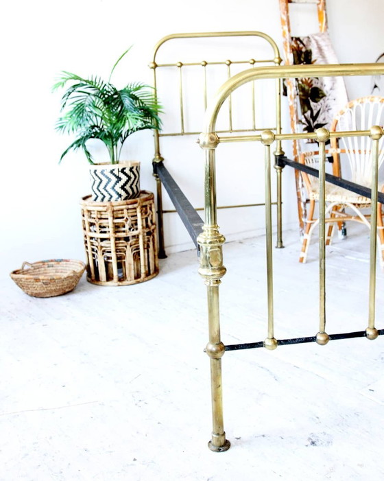 Letto da giorno vintage francese in ottone, anni '60 – Letti da giorno (photo 8 of 17)