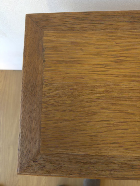 Image 1 of Oude eikenhouten bijzettafel uit de jaren 50.