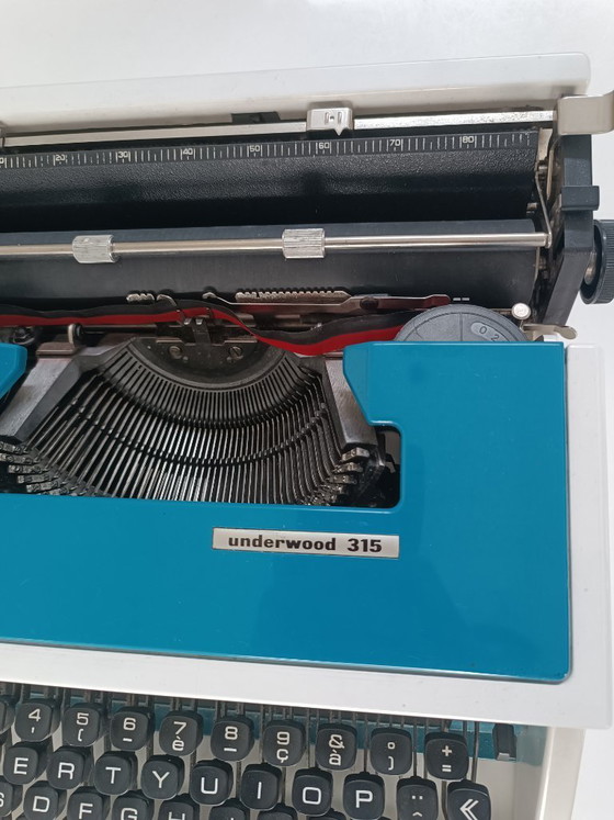 Image 1 of Máquina de escribir Underwood 315 con diseño de la era espacial