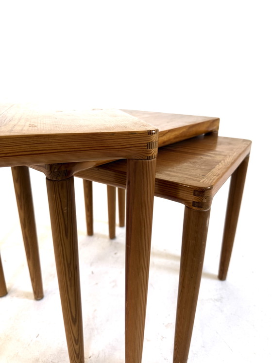 Vintage Deense grenenhouten mimiset, Bramin ‘60 – Bijzettafels, Wood (photo 3 of 8)