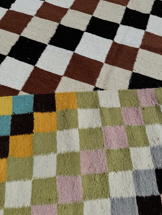 Image 1 of Tapis en laine noir-blanc-marron à carreaux géométriques tissé à la main - 100% laine naturelle de Tunisie