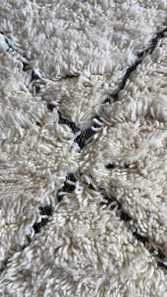 Image 1 of Handgeknüpfter Beni-Ourain-Teppich – 100 % Wolle aus dem Atlasgebirge – 280 x 150 cm