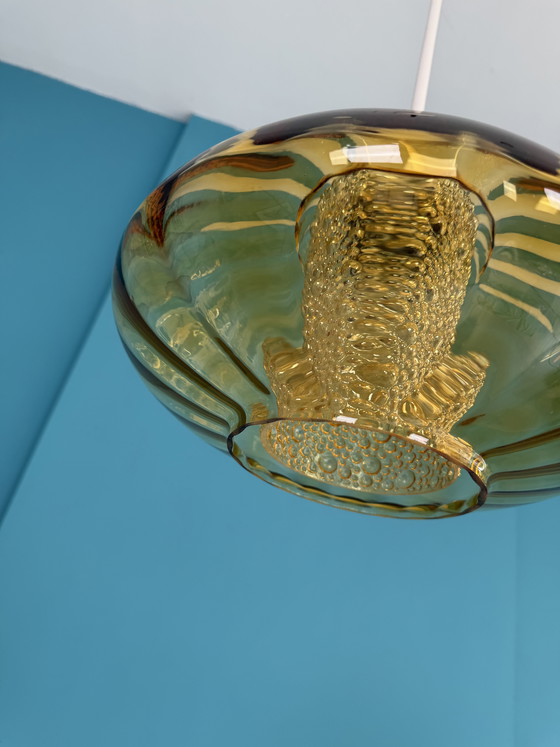 Image 1 of Vintage hanglamp uit het midden van de 20e eeuw / ruimtevaarttijdperk - amberkleurig, jaren 60/70