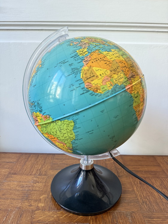 Image 1 of Antique illuminated globe