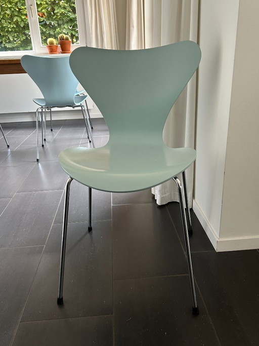 4 x Fritz Hansen Vlinderstoel Kleur Frost