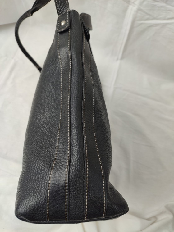 Scapa Black Leather Handbag Timeless Beauty – Shoulder bags (photo 5 of 15)