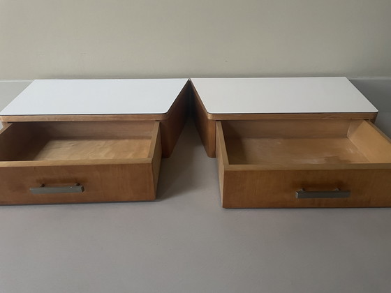 Image 1 of 2 Nachtkastjes du milieu du siècle