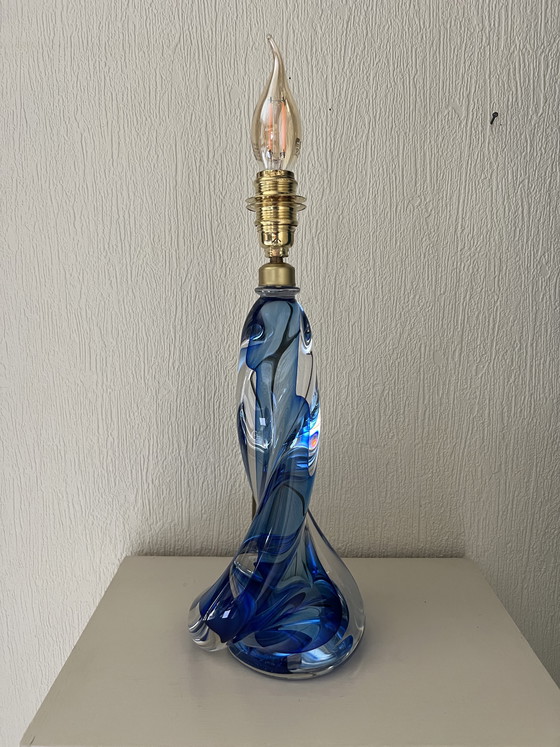 Image 1 of Val Saint Lambert twisted table lamp in blue/translucent crystal.