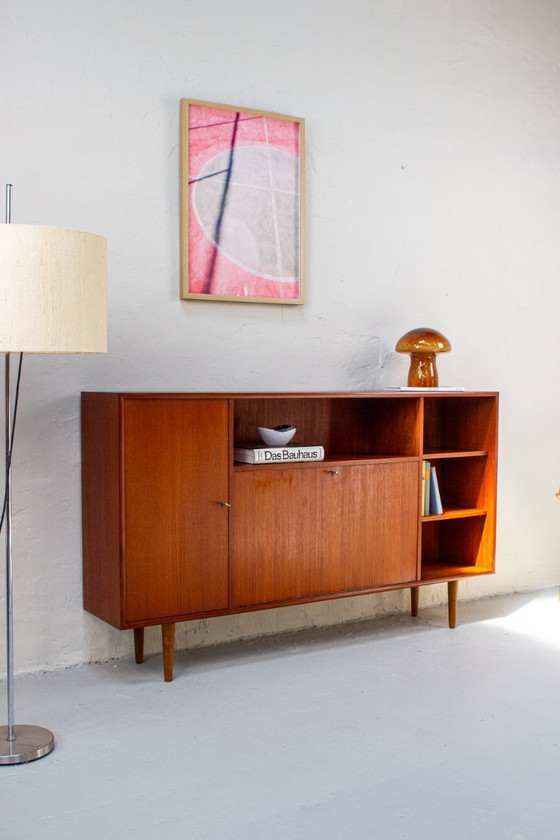 Image 1 of Vintage teakhouten dressoir/commode, Deens, midden 20e eeuw, jaren 60.
