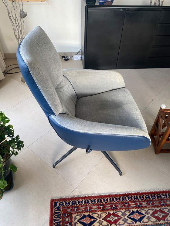 Image 1 of 2 Leolux Lloyd Plus Armchairs