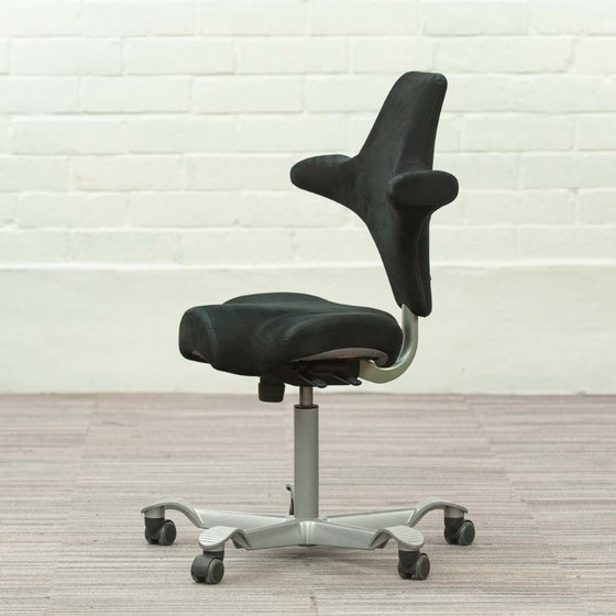 Hag Capsico 8106 Ergonomic Office Chair – Textile, Modern (photo 3 of 23)