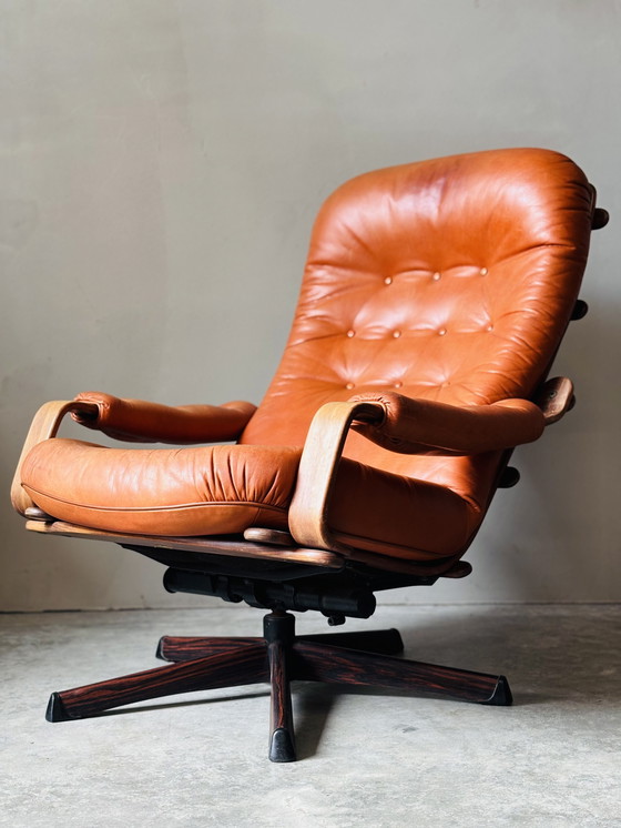Image 1 of Sillón Göte Möbler, diseño sueco, moderno de mediados de siglo, giratorio, cuero