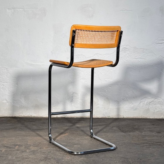 Image 1 of Een paar rotan barkrukken in de stijl van Marcel Breuer S32, jaren 90.