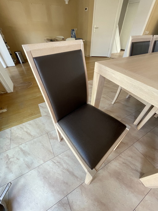 Eettafel massief eiken merk Theuns