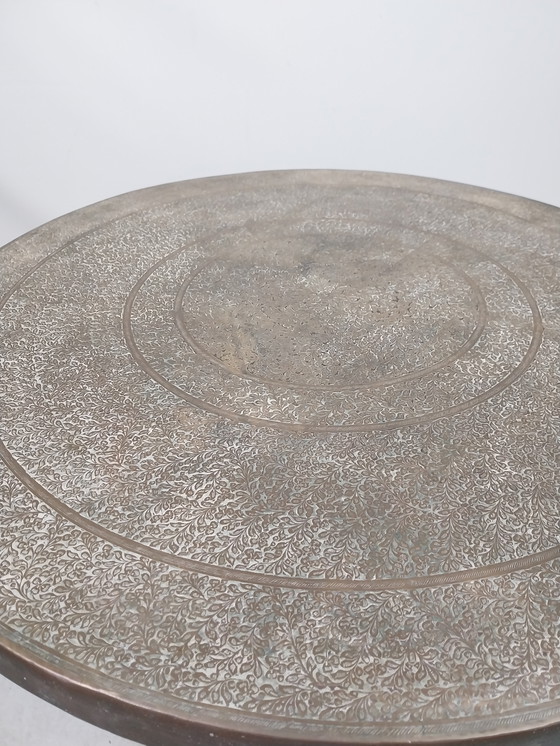 Image 1 of 1 X Table basse ronde en forme d'araignée avec plateau en cuivre 85Cm