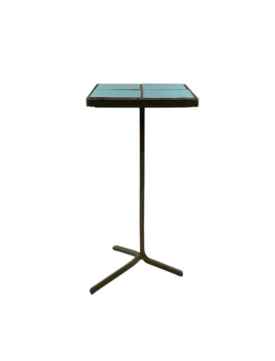 Image 1 of Moderne azuurblauwe bijzettafel van ijzer en tegels, Frankrijk jaren 1960