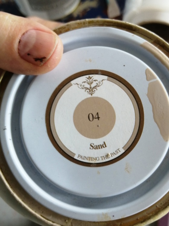 Image 1 of Armadio vintage color sabbia 04