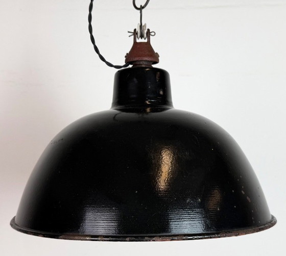 Image 1 of Lampada da fabbrica in smalto nero della Germania dell'Est di LBD Veb Leuchtenbau Dresden, anni '50