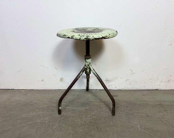 Image 1 of Groene industriële draaikruk voor ijzerwerkplaats, jaren 60