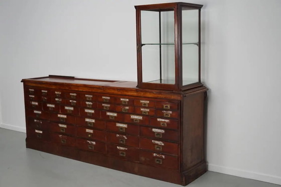 Image 1 of Engelse Victoriaanse apothekersbalie / vitrine uit de 19e eeuw