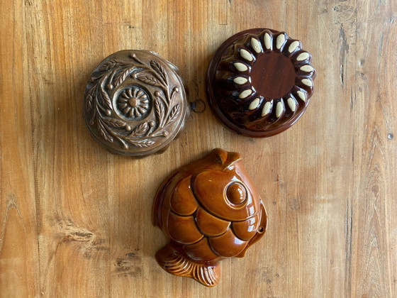 Image 1 of Boîte à pâtisserie vintage en céramique brune