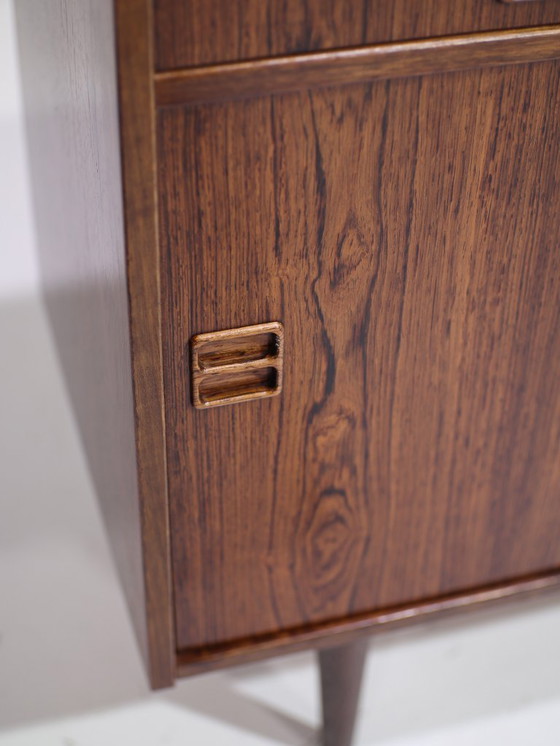 Image 1 of Mobiletto vintage danese in palissandro con ante scorrevoli e cassetto