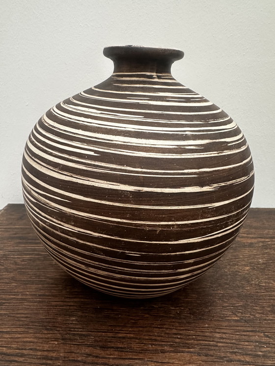 Image 1 of Vase boule vintage ethnique H 20 cm