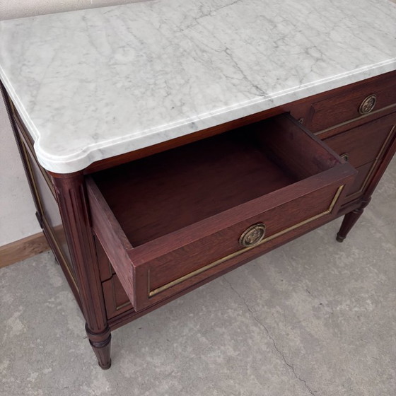 Image 1 of Wooden chest of drawers