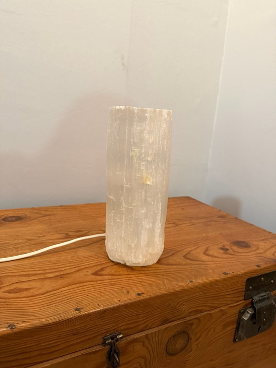 Lampada d'atmosfera di design in selenite con luce verde, modello vintage anni '80, Lampade da tavolo, Pietra (foto 11 di 11)