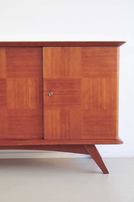 vintage dressoir conische poten