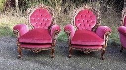 Sofá barroco con sillones