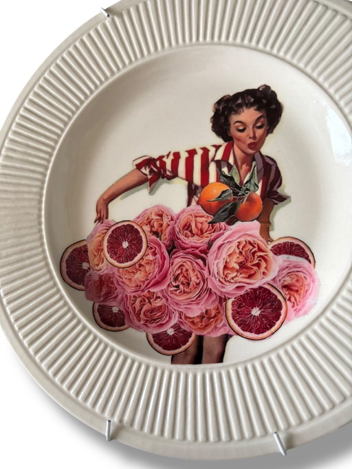 Vintage Wall Plate Lady Set | The Vintage Vibe