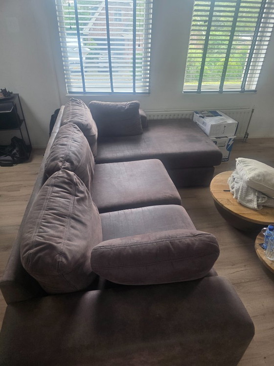 Beautiful Brown Sofa With 2 Extra Throw Pillows – Corner sofas, Textile (photo 5 of 5)