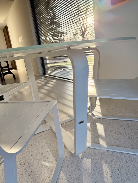 Image 1 of Round garden table 150cm