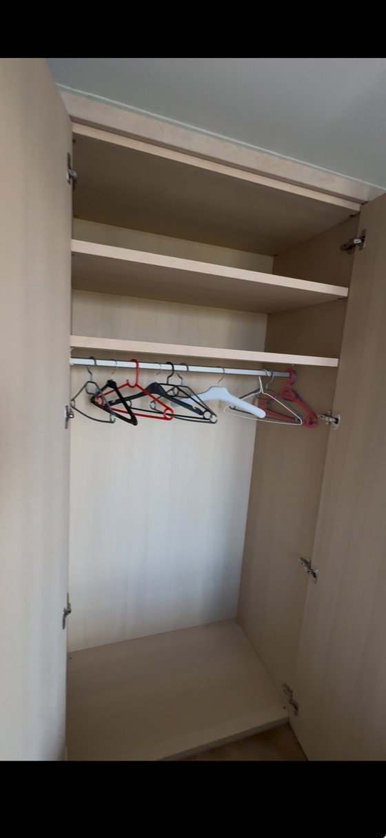 Image 1 of Kledingkast Sluga Van Karel Mintjes 200x223cm