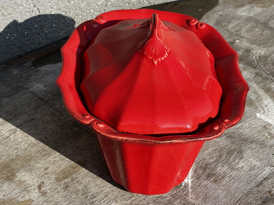 Image 1 of Grote rode keramische terrine jaren 50