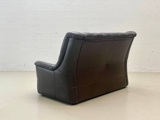 Vintage leather sofa, 1970s – 2 seaters (photo 7 of 13)