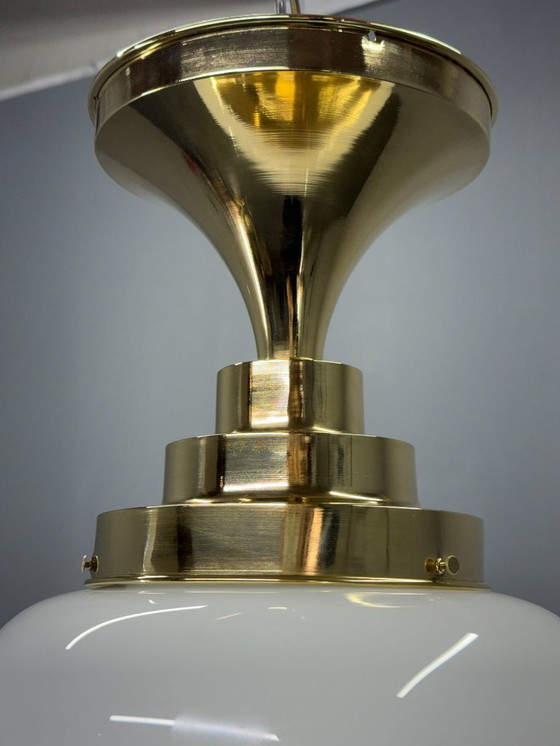 Image 1 of Plafonnier Art Déco en laiton et verre opalin des années 1930, République tchèque