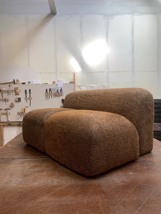 Image 1 of Divano lounge scultoreo - Unica in bouclé kiwi (2 posti, 140 cm)