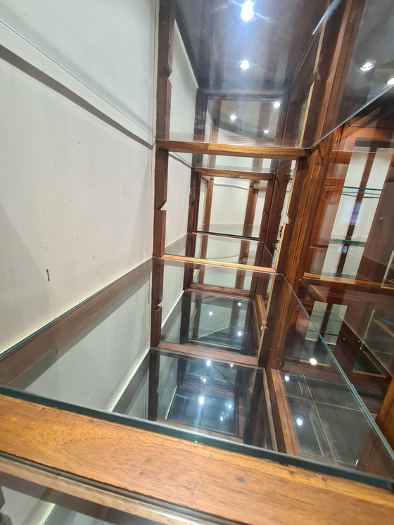 Image 1 of Vetrina angolare in TEAK/TECK con faretti LED (p = 50cm e h = 210cm)