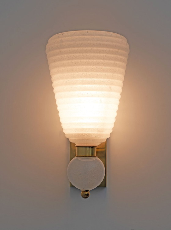 Image 1 of Coppia di applique in ottone e vetro di Murano "Pulegoso" di metà secolo