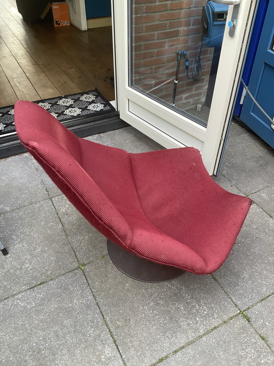 Image 1 of Artifort swivel chair to be reupholstered