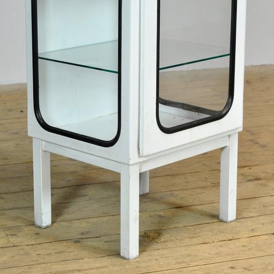 Vintage medische kast, jaren 70 – Vitrinekasten, Glas, Metaal (photo 6 of 9)