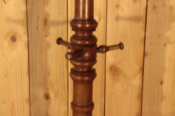 Image 1 of Perchero Parrot n.º 2 de Fischel no Thonet